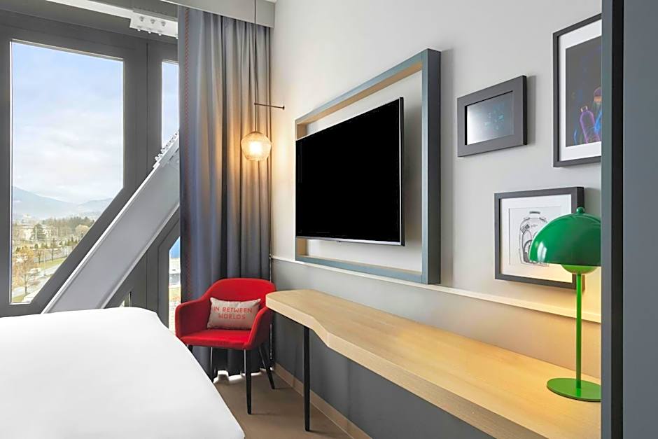 The Passenger, a Tribute Portfolio Hotel