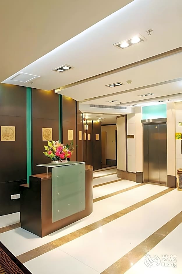 Xinhua Hotel
