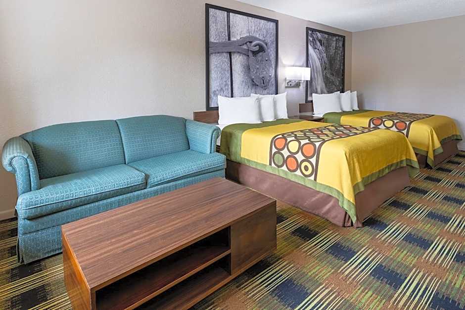 Super 8 by Wyndham Williamsburg/Historic Area