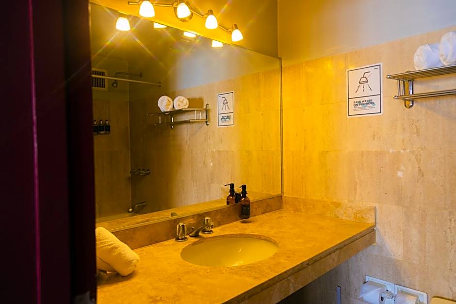 Selina Miraflores Lima