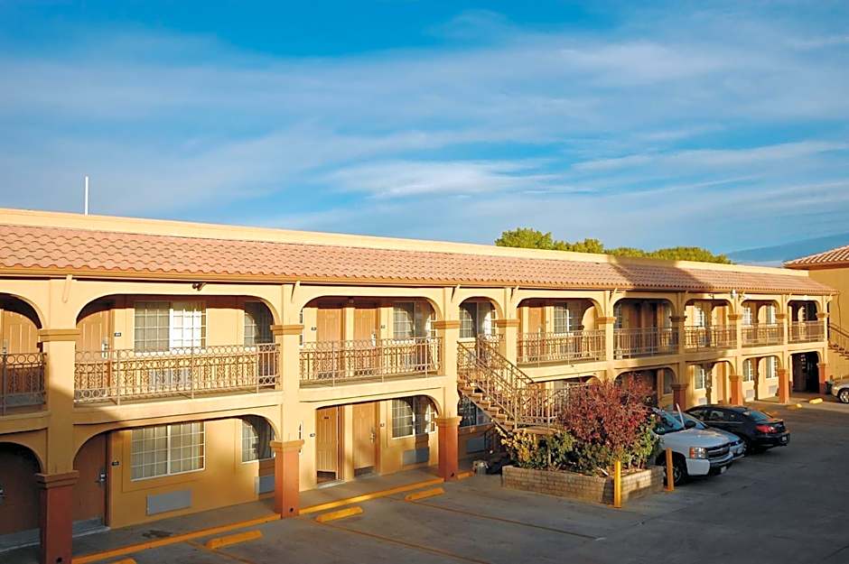 Days Inn by Wyndham Bishop