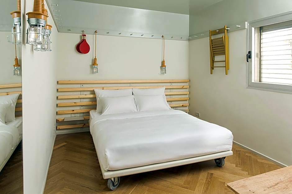 Photo 1 of 12 of Double Room