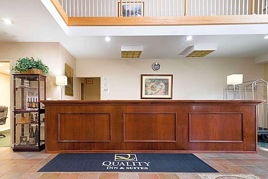 Quality Inn & Suites Schoharie near Howe Caverns