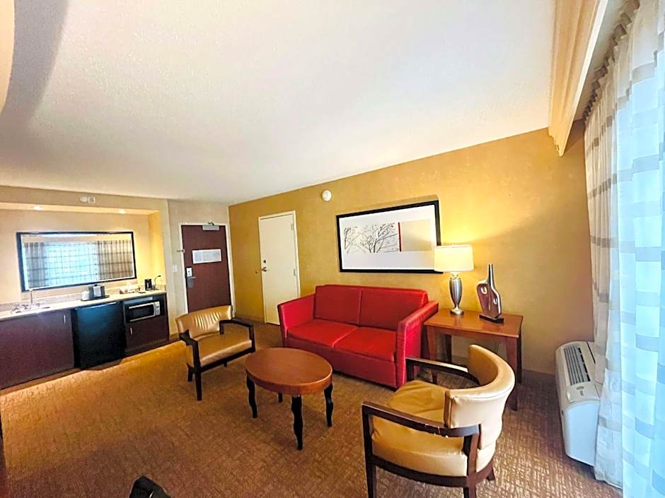 Sonesta Essential Junction City