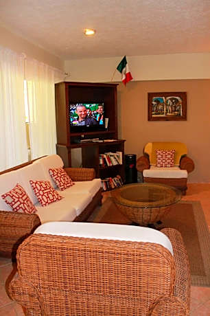 Hotel Playa La Media Luna, Isla Mujeres
