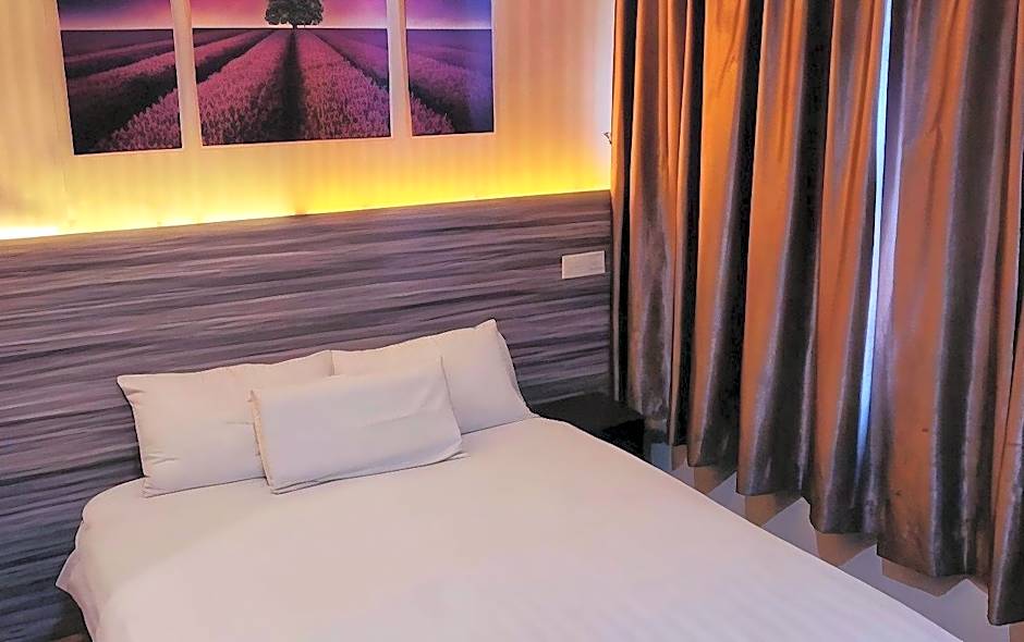 One Point Hotel