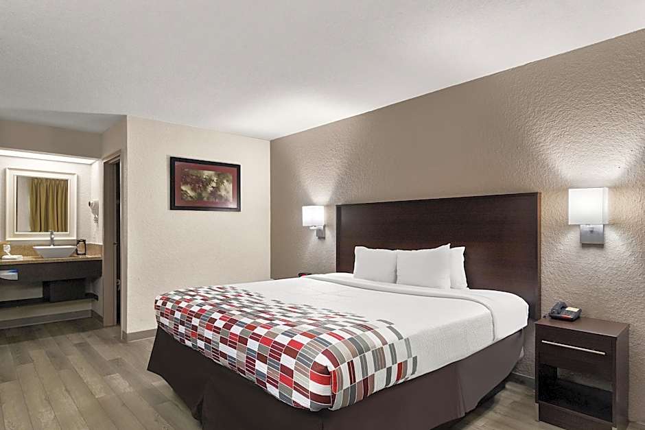 Red Roof Inn Kingsland