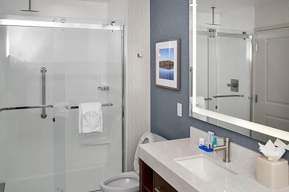 Four Points by Sheraton Fayetteville Fort Liberty
