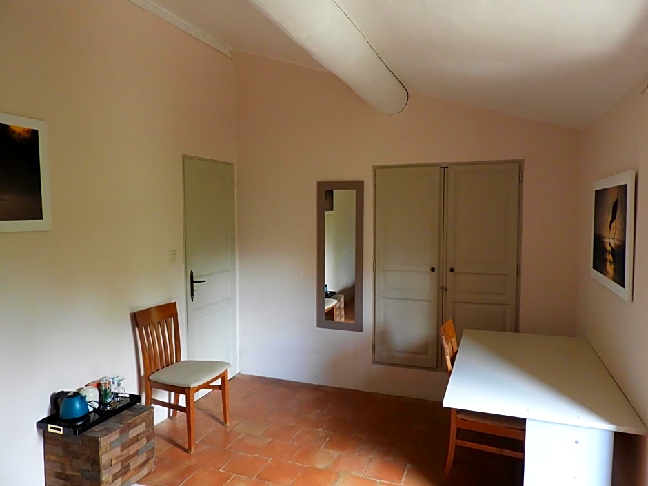 Chambre au calme chez des particuliers