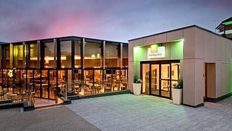 Holiday Inn London Gatwick - Worth By IHG