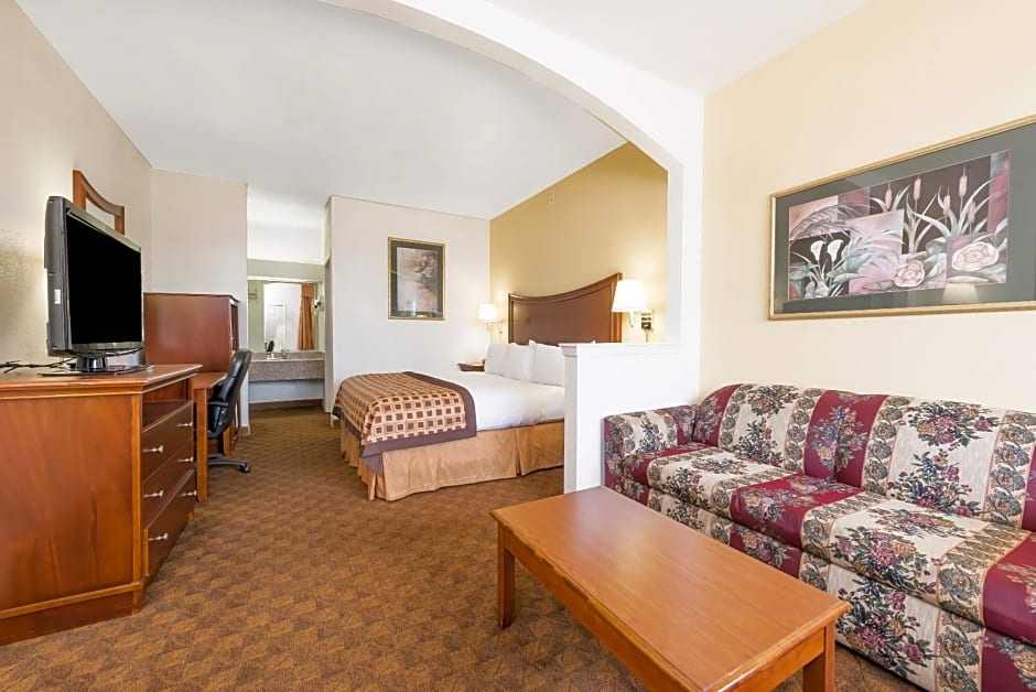 Americas Best Value Inn & Suites Fort Worth South