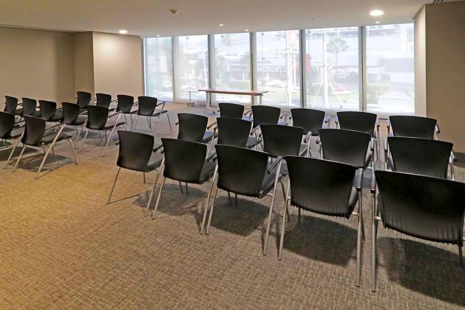 Holiday Inn Express & Suites Monterrey Valle By IHG
