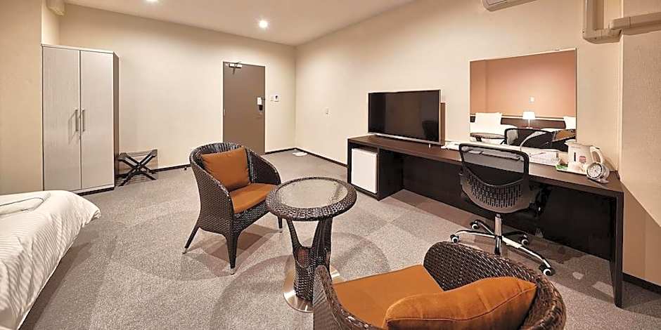 Crown Hotel Okinawa Annex