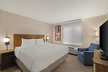 One Bedroom King Suite - Non Smoking