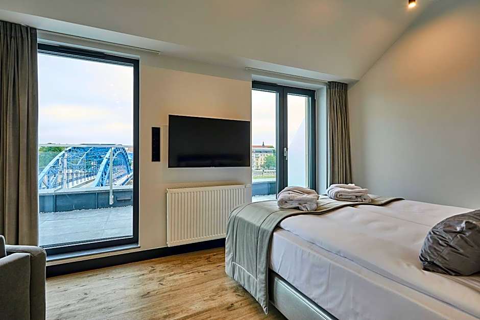 The Bridge Suites Hotel