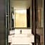 Hyatt Regency Paris Etoile