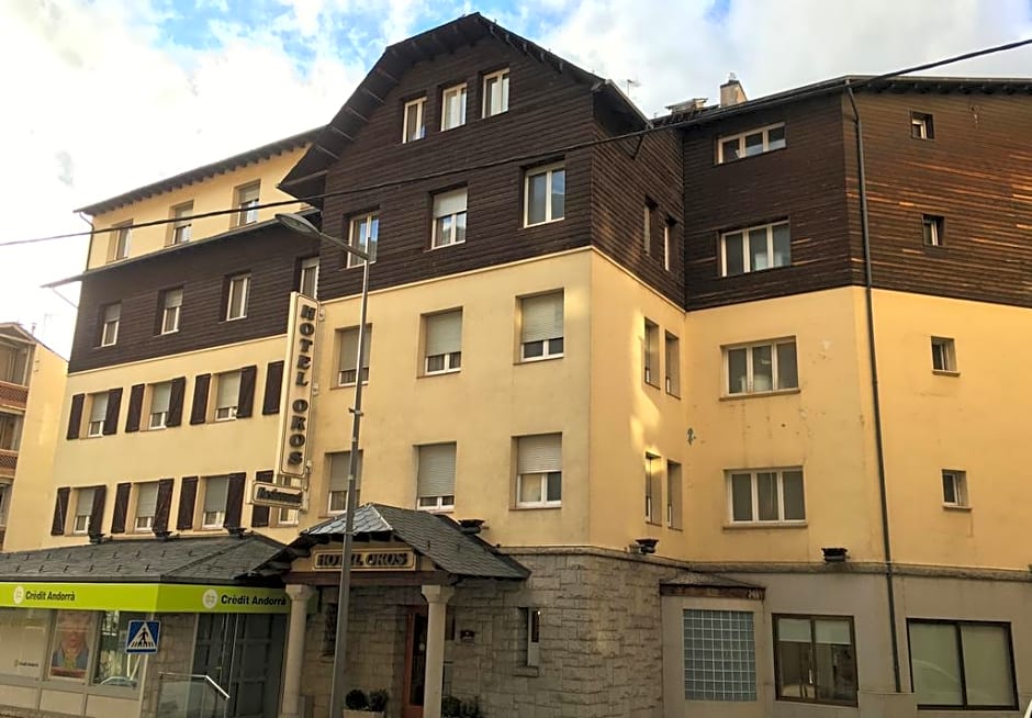Hotel Oros