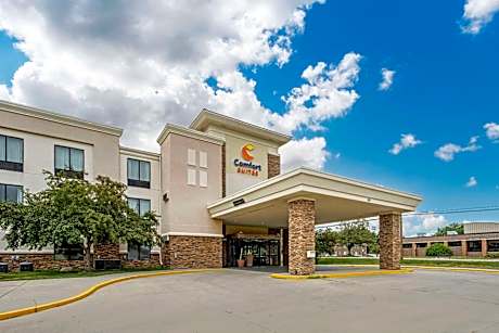 Comfort Suites East Lincoln - Mall Area