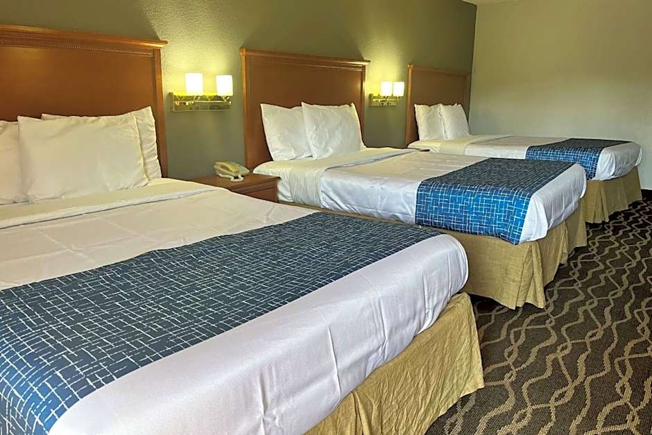 Travelodge by Wyndham Terre Haute