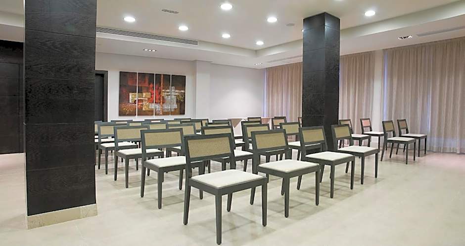 Kn Hotel Arenas del Mar Adults Only