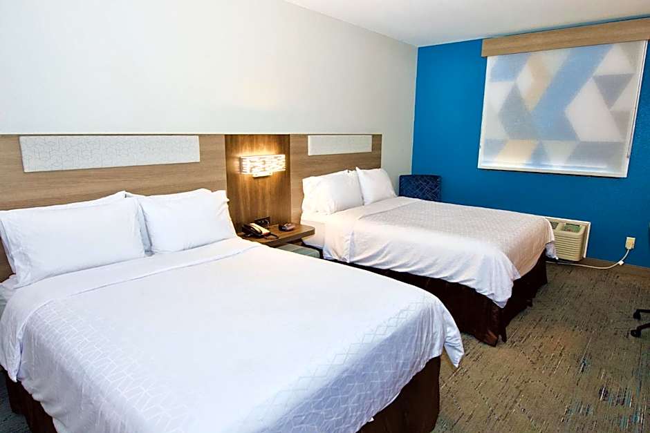 Holiday Inn Express Hotel & Suites St Charles By IHG