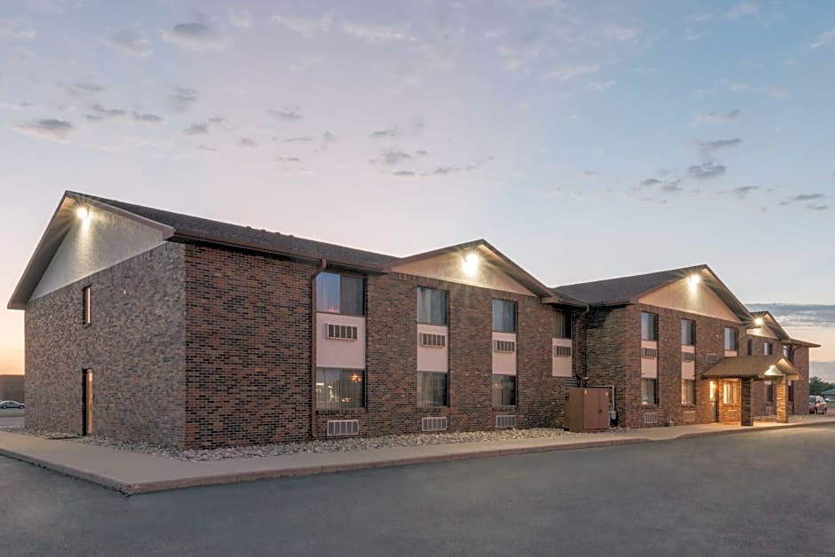 Super 8 by Wyndham Perham