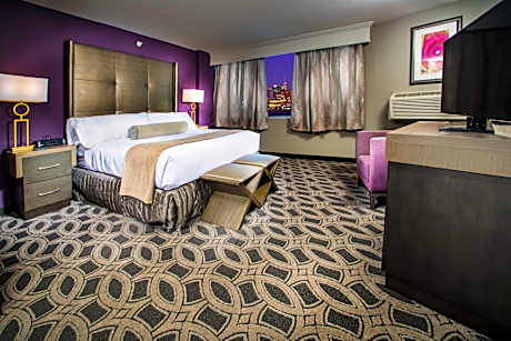 1 King Bed Junior Suite