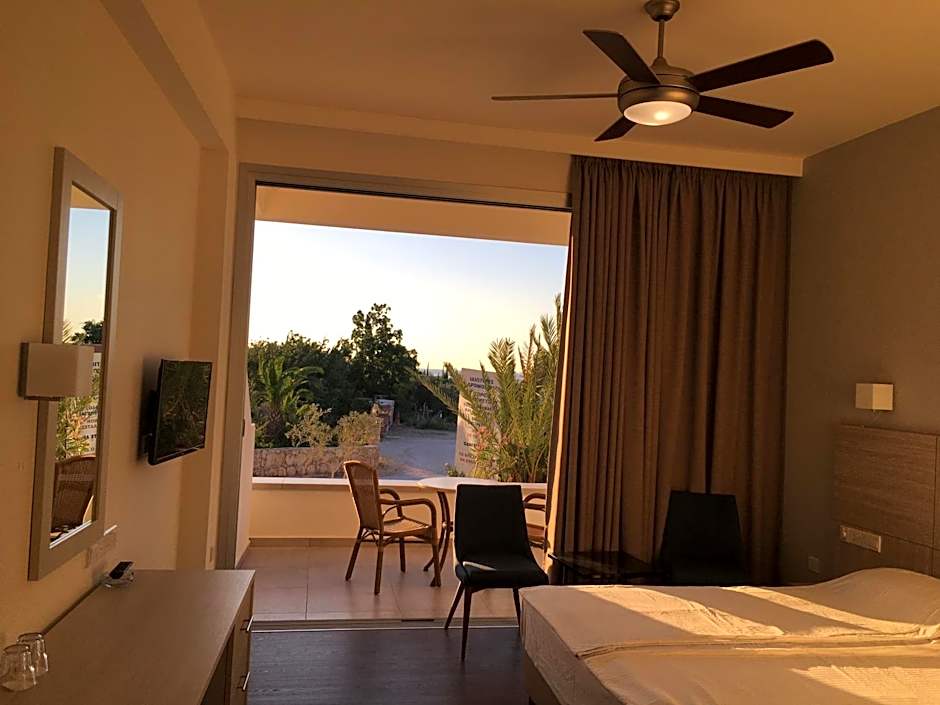 Aphrodite Beach Hotel