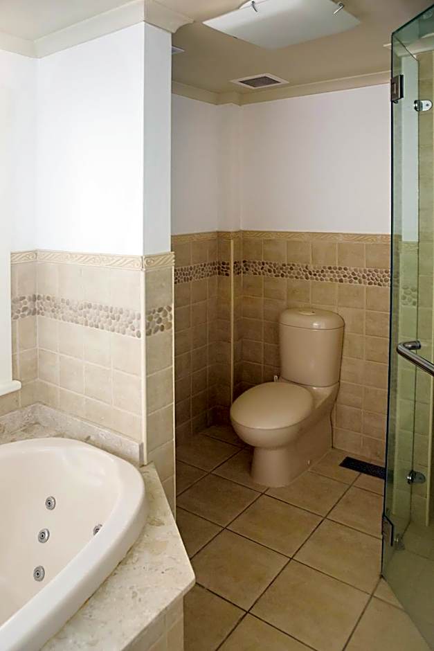 Harrington River Lodge