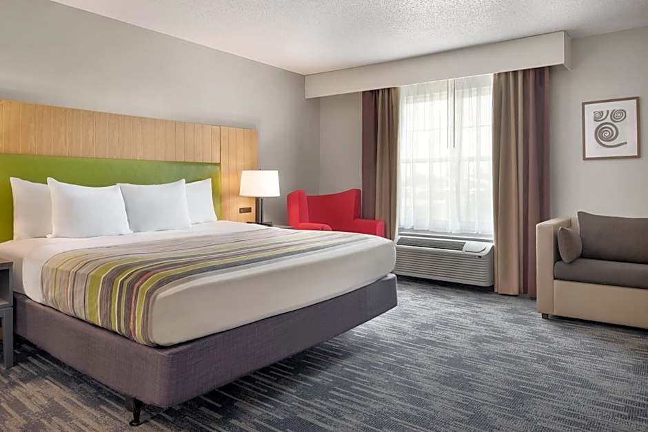 Country Inn & Suites by Radisson, Pella, IA