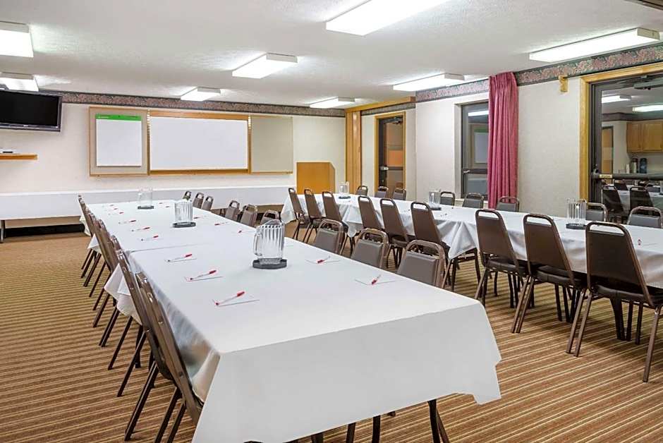 Ramada by Wyndham Strasburg Dover