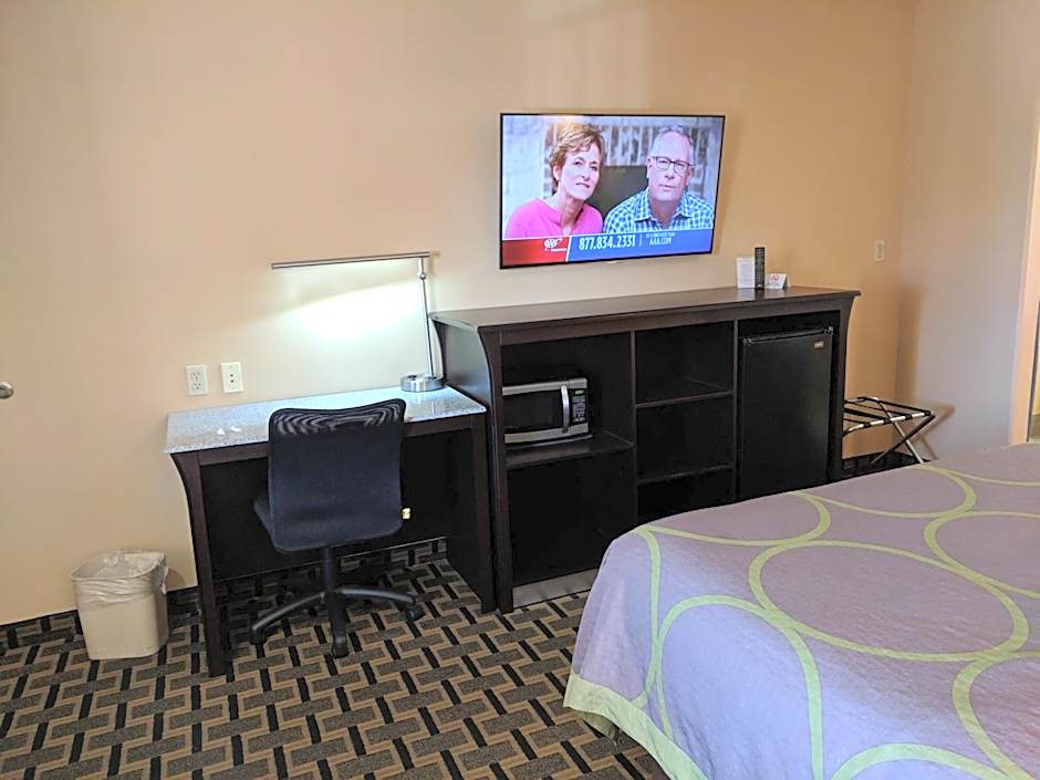 Super 8 by Wyndham Houston/Willowbrook/Hwy 249