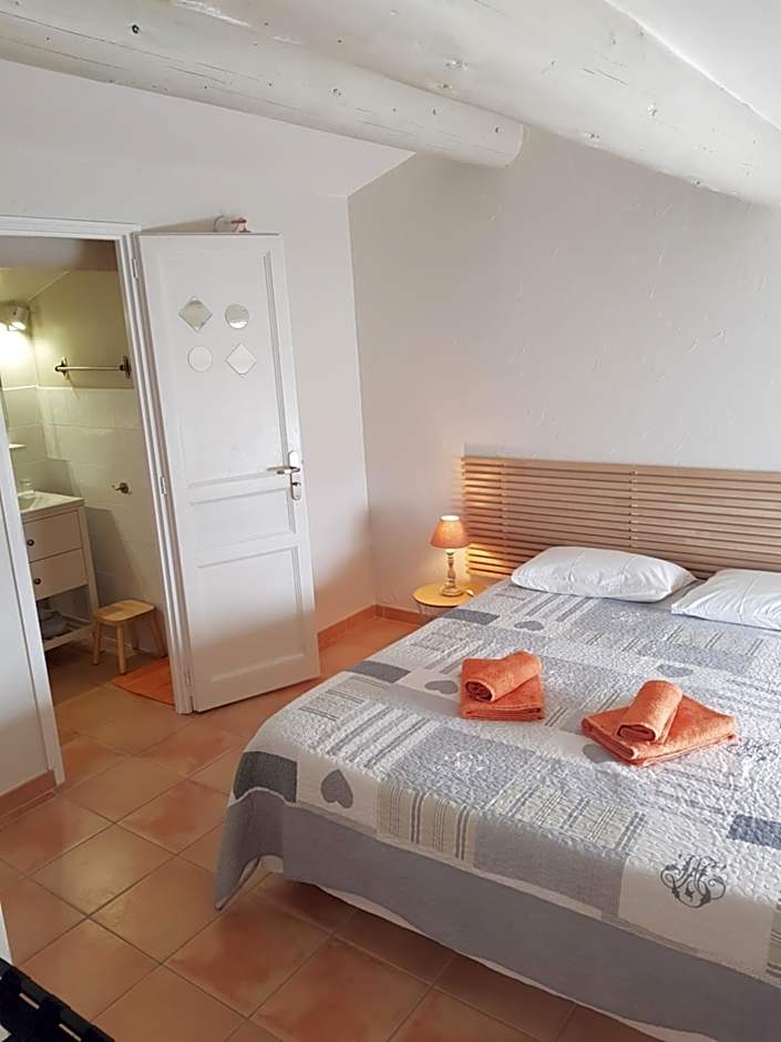 Mas Clement - Chambre et table d'hôtes