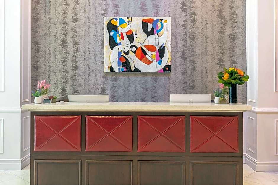 Broadway Plaza Hotel