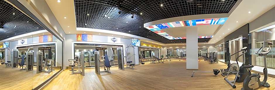 Chinggis Khaan Hotel