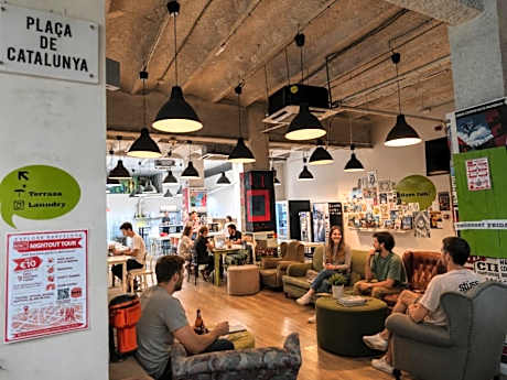Hola Hostal Eixample