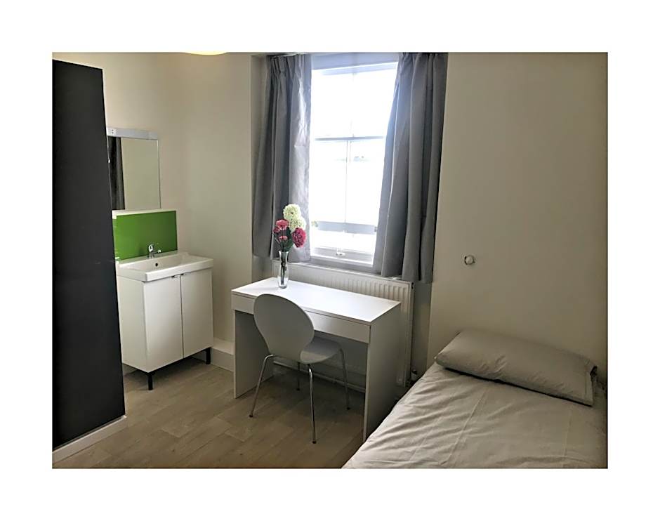 Leinster House (Bayswater)