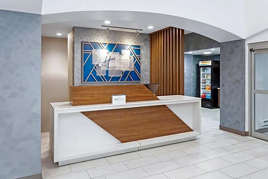 Holiday Inn Express & Suites Pekin (Peoria Area) by IHG