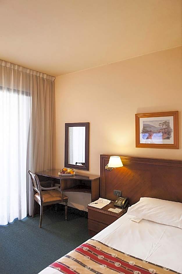 The Mayflower Hotel