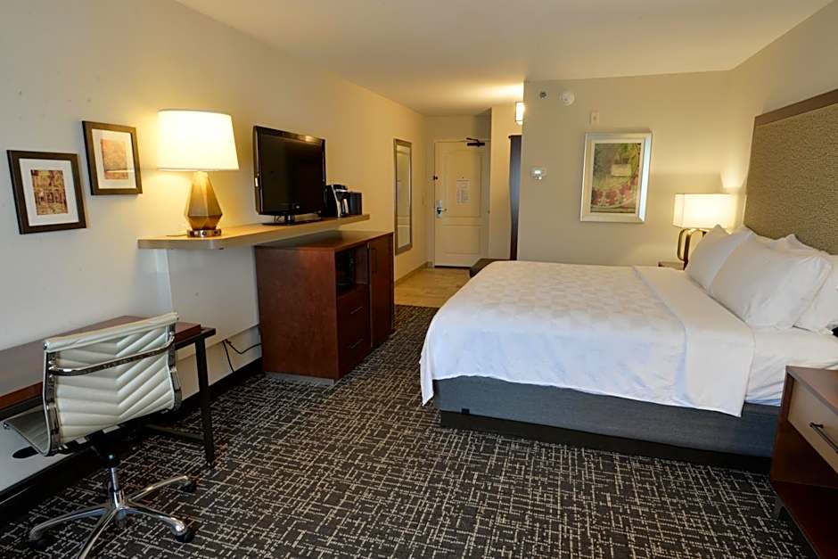 Holiday Inn Hotel & Suites Minneapolis-Lakeville By IHG