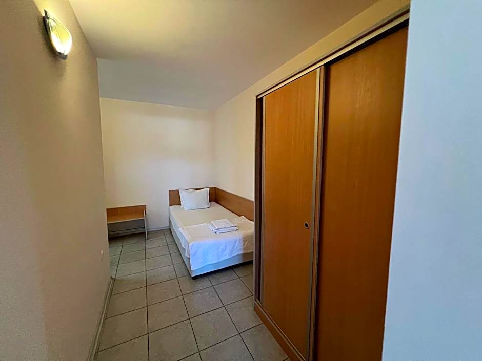 Persani Hotel