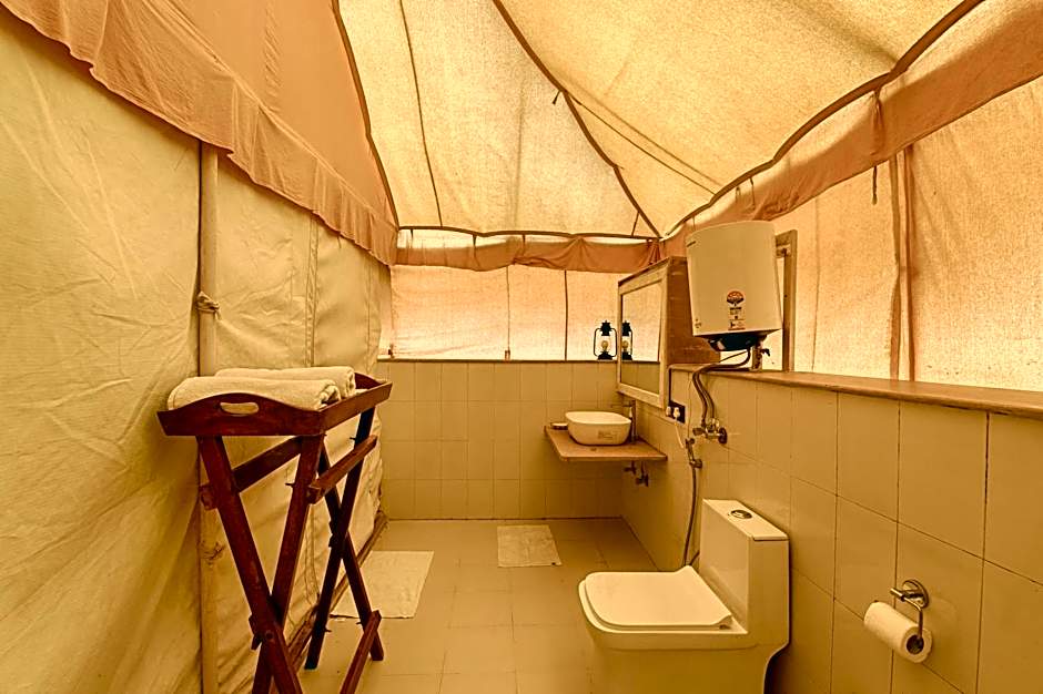 Jaisalmer Winds Desert Camp with Pool