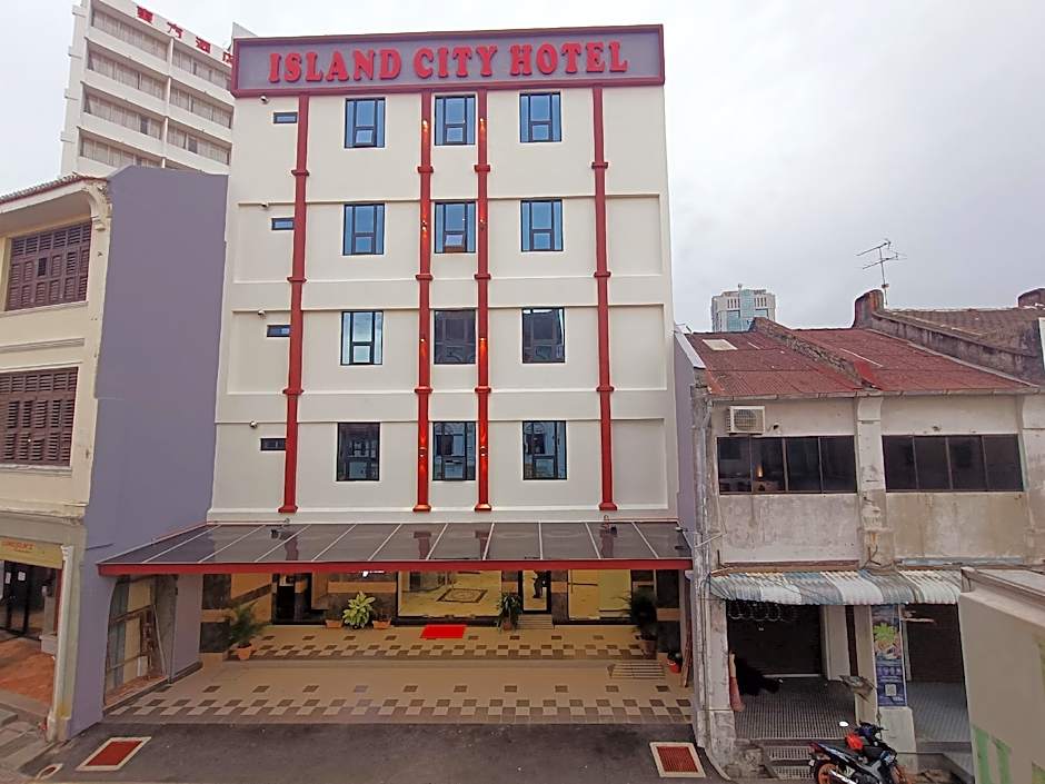 Capital O 90897 Island City Hotel