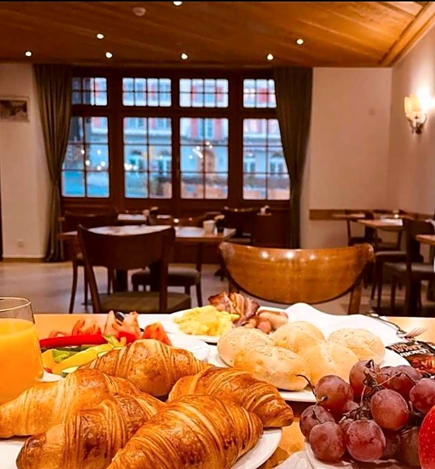 Thermal Hotels & Walliser Alpentherme Leukerbad