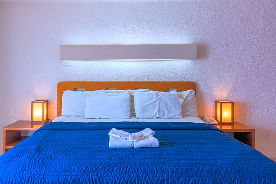Playa Maya by MIJ - Beachfront Hotel