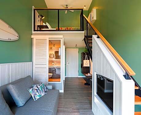 Triple Room with Balcony