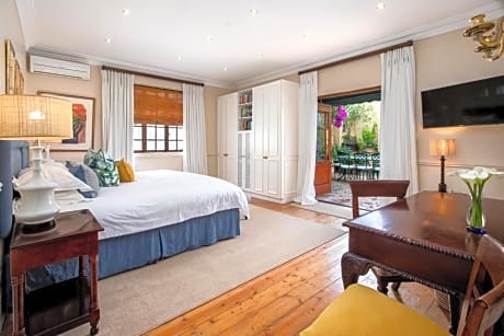 Double or Twin Room with Garden View