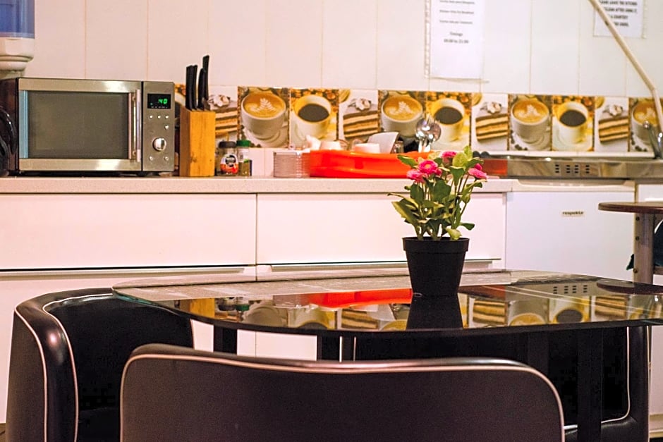Hostal Ideal Badal – Barcelona, NJ