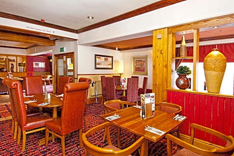 Premier Inn Huddersfield Central