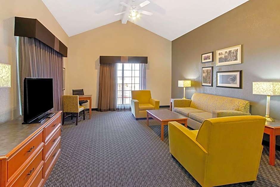 La Quinta Inn & Suites by Wyndham Santa Fe
